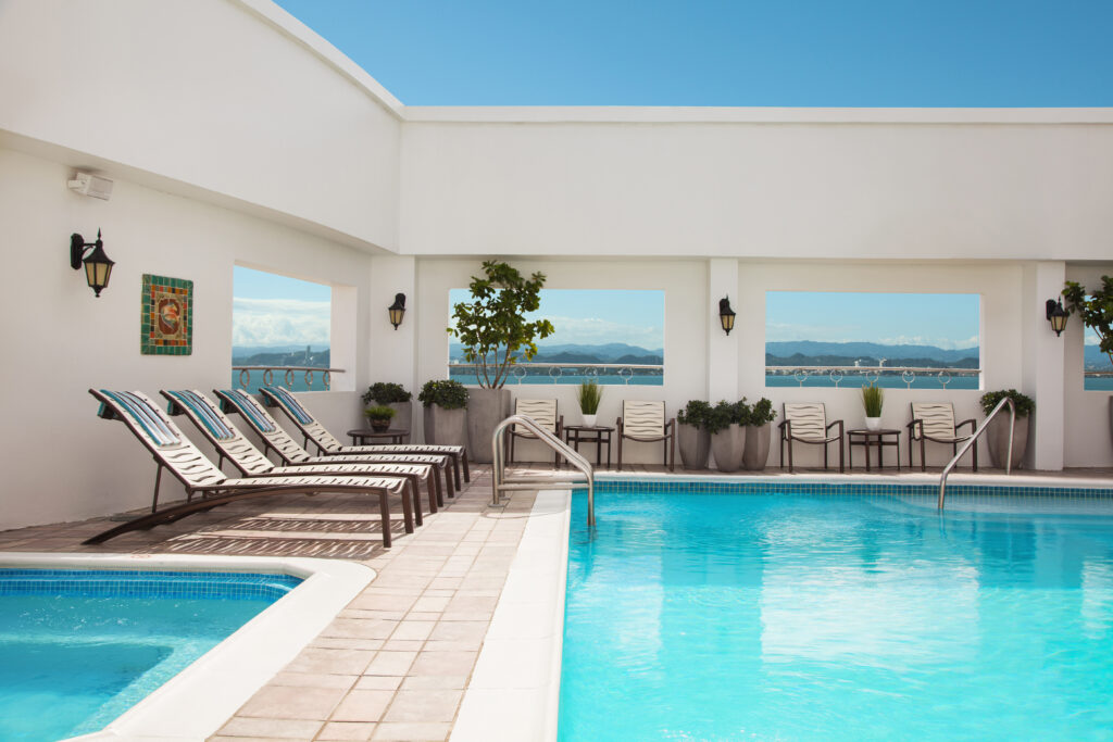 Sheraton Old San Juan Pool